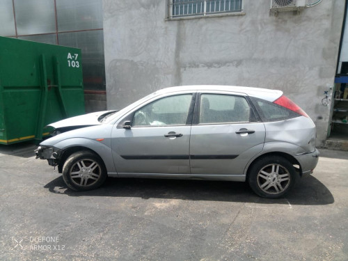  FORD FOCUS BERLINA (CAK) 