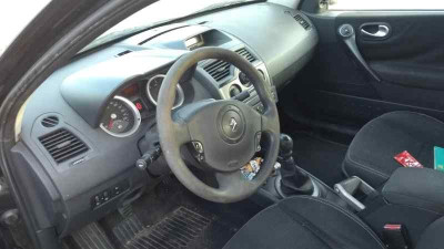 RENAULT MEGANE II BERLINA 3P