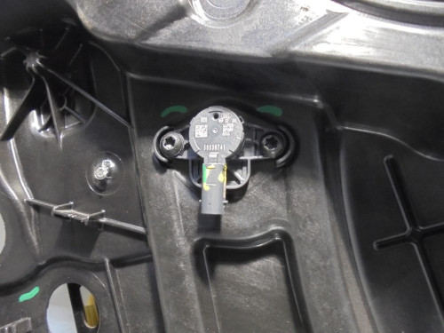  ELEVALUNAS DELANTERO IZQUIERDO ALFA ROMEO STELVIO (630) 