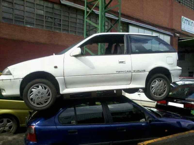 SUZUKI SWIFT BERLINA (SF/EA)