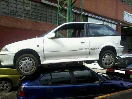  SUZUKI SWIFT BERLINA (SF/EA) 
