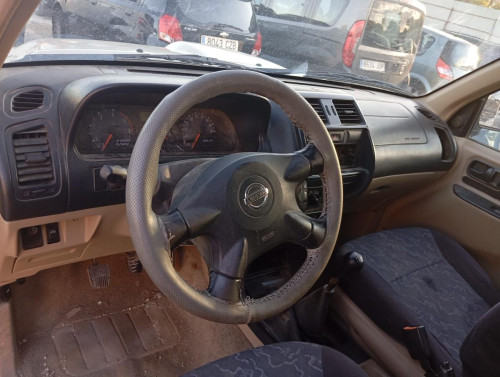  NISSAN TERRANO II (R20) 