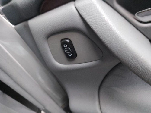 MANDO ELEVALUNAS TRASERO DERECHO Mercedes-Benz CLASE E (BM 210) BERLINA 