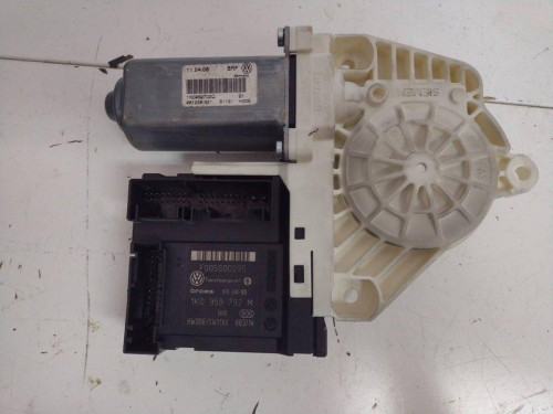 MOTOR ELEVALUNAS DELANTERO DERECHO Volkswagen PASSAT BERLINA (3C2) 