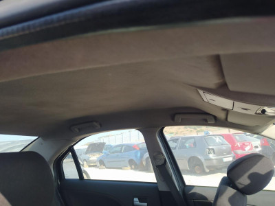 ASIDERO TECHO DELANTERO IZQUIERDO