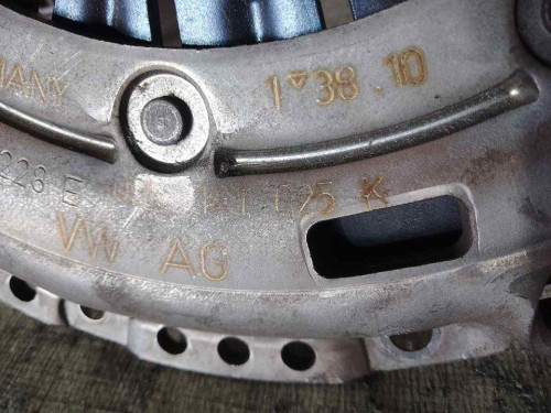 KIT EMBRAGUE VOLKSWAGEN GOLF VI (5K1)(10.2008) 