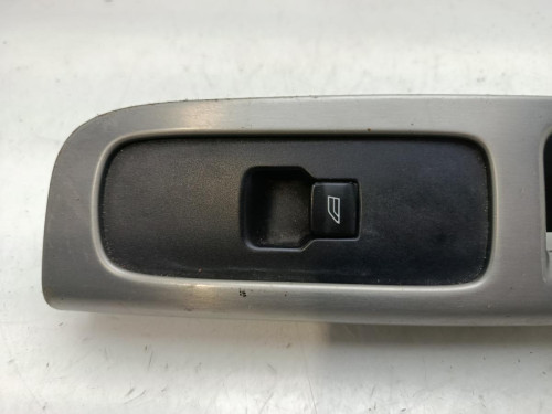MANDO ELEVALUNAS DELANTERO DERECHO VOLVO S40 BERLINA 