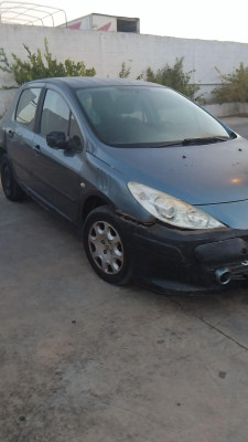 Peugeot 307 Berlina (S2)(06.2005->) XT