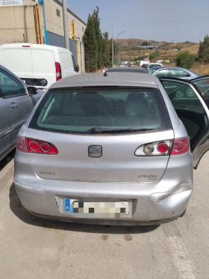 PARAGOLPES TRASERO