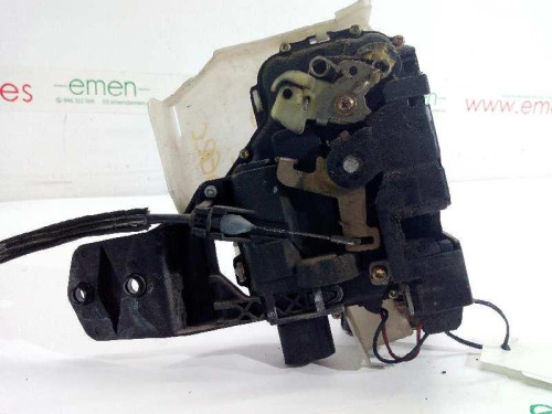  CERRADURA PUERTA DELANTERA DERECHA Volkswagen PASSAT BERLINA (3B3) 