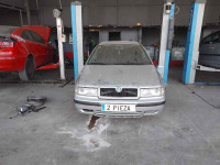 SKODA OCTAVIA BERLINA (1U2)