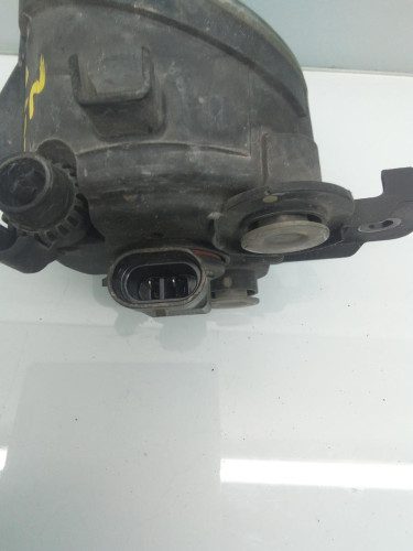 FARO ANTINIEBLA IZQUIERDO 