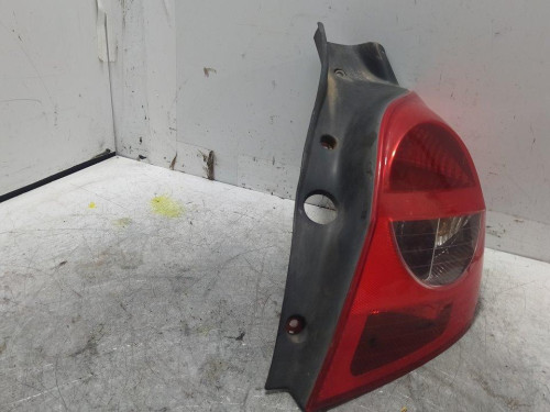  PILOTO TRASERO DERECHO RENAULT CLIO III 