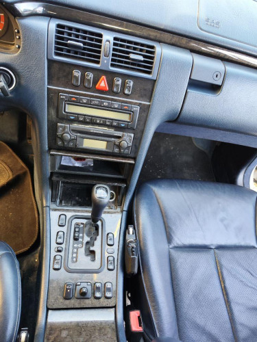 CONSOLA CENTRAL Mercedes-Benz CLASE E (BM 210) BERLINA 