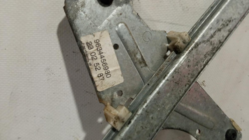  ELEVALUNAS DELANTERO IZQUIERDO 