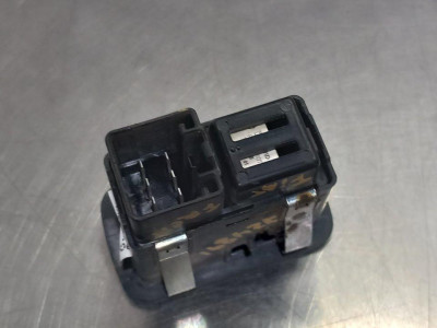 MANDO ELEVALUNAS TRASERO IZQUIERDO, FIAT, FREEMONT (345)