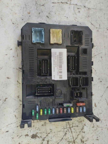 CAJA RELES / FUSIBLES Citroen C4 BERLINA 