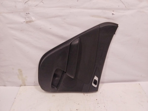 GUARNECIDO PUERTA TRASERA IZQUIERDA Kia XCEED 