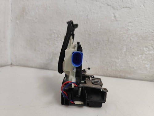 CERRADURA PUERTA TRASERA IZQUIERDA Volkswagen POLO IV (9N1) 