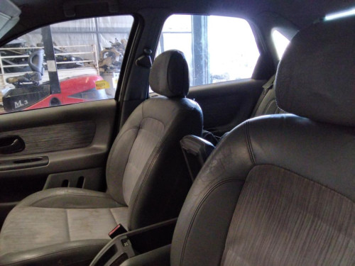  RENAULT LAGUNA (B56) 
