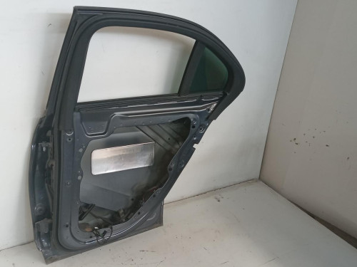 PUERTA TRASERA DERECHA MERCEDES-BENZ CLASE C (BM 205) BERLINA 