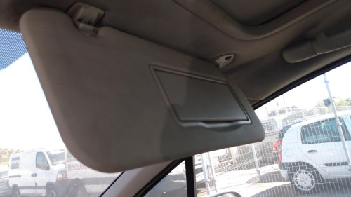 PEUGEOT 307 (S1)(04.2001) — vehículo donante para recambios 