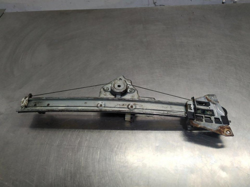  ELEVALUNAS TRASERO IZQUIERDO MITSUBISHI GRANDIS (NA0W) 