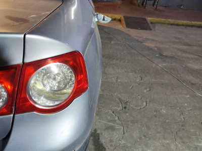 PILOTO TRASERO DERECHO