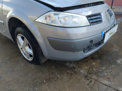 PARAGOLPES DELANTERO Renault Megane II Berlina 3P (10.2002->)