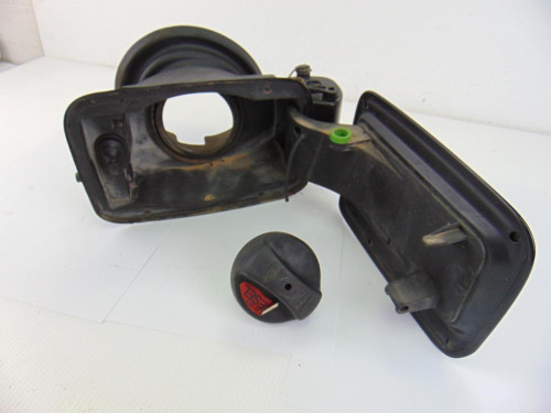  TAPA EXTERIOR COMBUSTIBLE BMW SERIE 3 BERLINA (E90) 