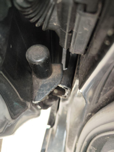 RETENEDOR PUERTA Renault CLIO III 