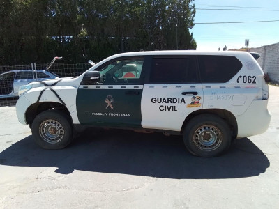TOYOTA LAND CRUISER (J15)