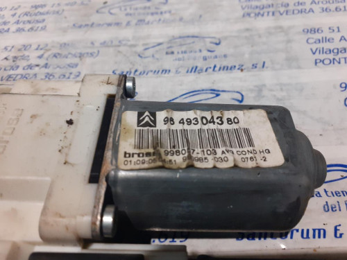  MOTOR ELEVALUNAS DELANTERO IZQUIERDO 