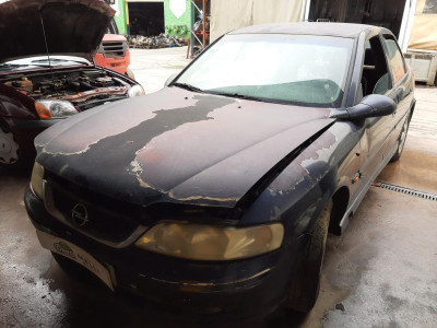 OPEL VECTRA B BERLINA