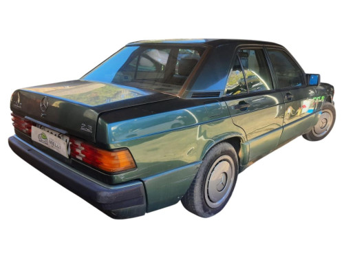  MERCEDES-BENZ 190 (BM 201) 