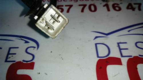  CERRADURA PUERTA TRASERA DERECHA 