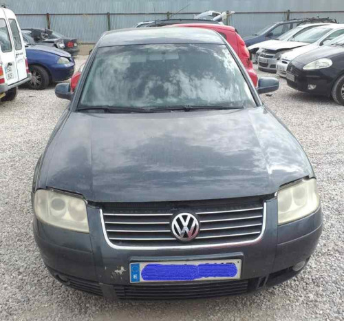  VOLKSWAGEN PASSAT BERLINA (3B3) 