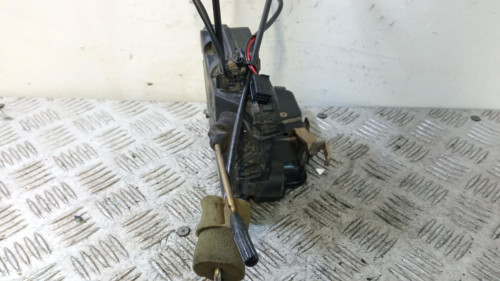 CERRADURA PUERTA DELANTERA DERECHA 