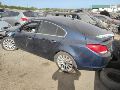 OPEL INSIGNIA BERLINA