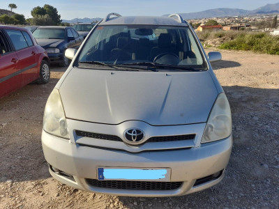 TOYOTA COROLLA VERSO (R1)