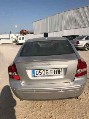 VOLVO S40 BERLINA