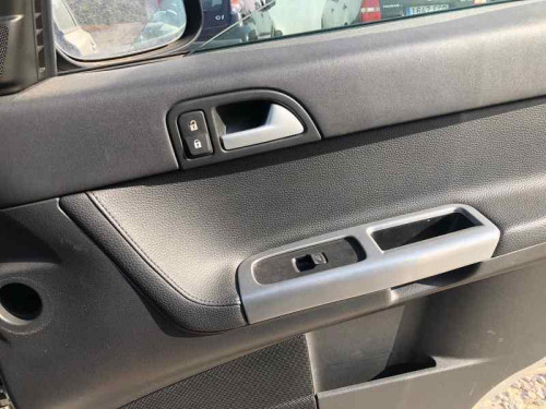 VOLVO S40 BERLINA — автомобиль-донор на запчасти 