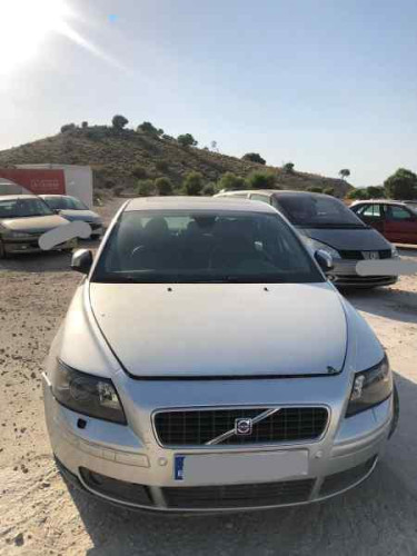 VOLVO S40 BERLINA — автомобиль-донор на запчасти 