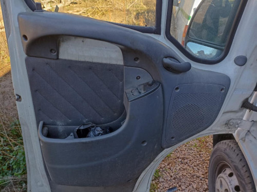  PEUGEOT BOXER (350) FURGÓN GRAN VOL. ACRISTALADO BAT.3700MM 