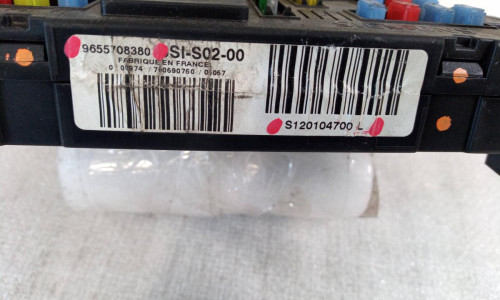 CAJA RELES / FUSIBLES Renault CLIO II FASE II (B/CB0) 