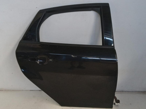 PUERTA TRASERA DERECHA FORD FOCUS BERLINA (CB8) 