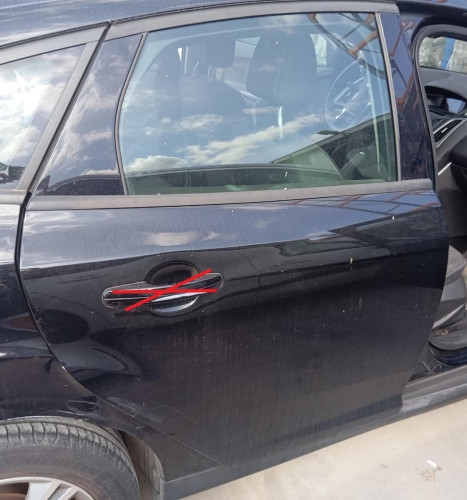 PUERTA TRASERA DERECHA FORD FOCUS BERLINA (CB8) 