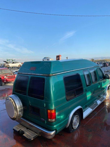 FORD ECONOVAN — автомобиль-донор на запчасти 
