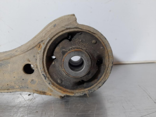 BRAZO SUSPENSION INFERIOR DELANTERO IZQUIERDO Hyundai SANTA FE (CM) 