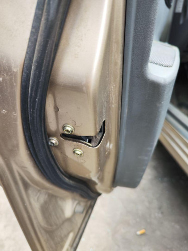 CERRADURA PUERTA DELANTERA IZQUIERDA Chevrolet LACETTI 